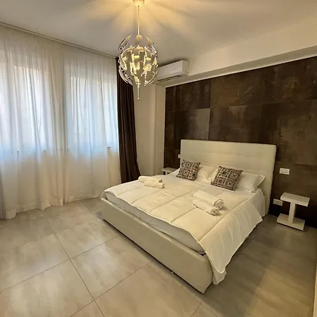 Anfitrite Apartment *